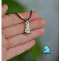  Кулон Перчатка боксерская Рокки. На шнурке
